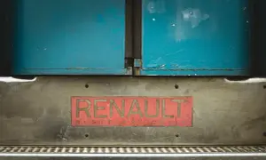 Renault Master 2 jaki silnik wybrać, aby uniknąć kosztownych błędów?