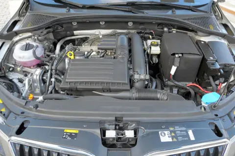 Skoda Octavia 3 jaki silnik benzynowy wybrać? Porady i porównania.