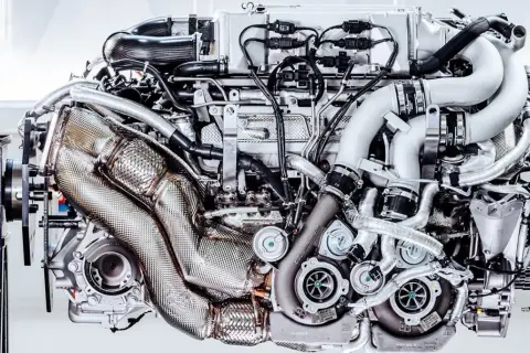 Silnik Bugatti Chiron: Dlaczego W16 wstrząsa światem supersamochodów?