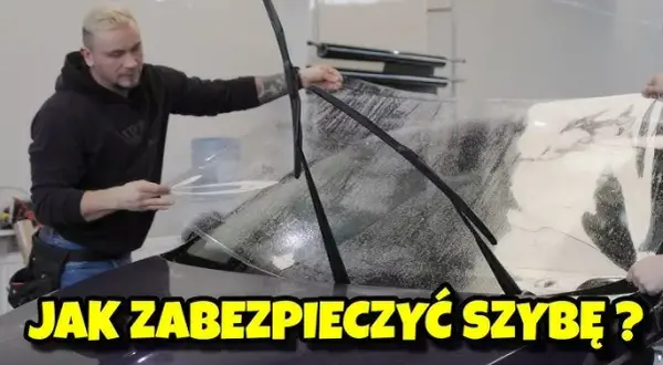 Jak przykleić folię na szybę w samochodzie, aby uniknąć pęcherzyków?