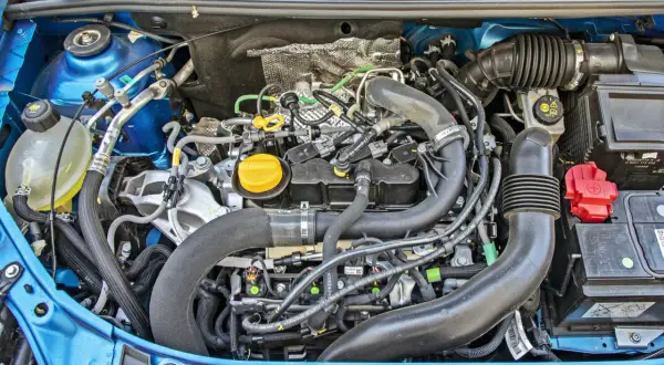 Dacia Sandero jaki silnik wybrać? Oto kluczowe porady dla kierowców