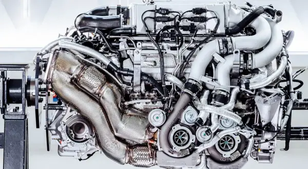 Silnik Bugatti Chiron: Dlaczego W16 wstrząsa światem supersamochodów?