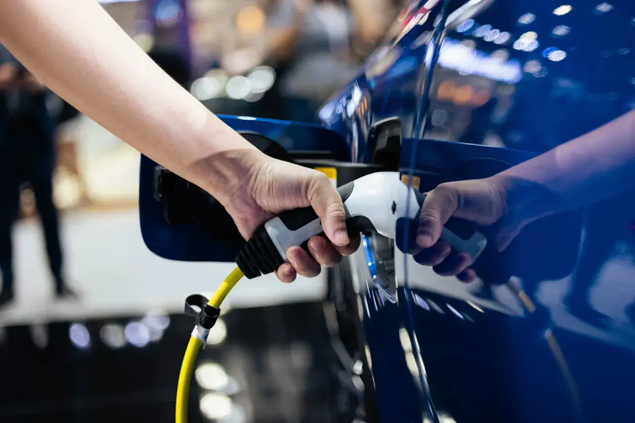 Zdjęcie Ile kosztuje ładowanie samochodu elektrycznego? Sprawdź, co wpływa na ceny